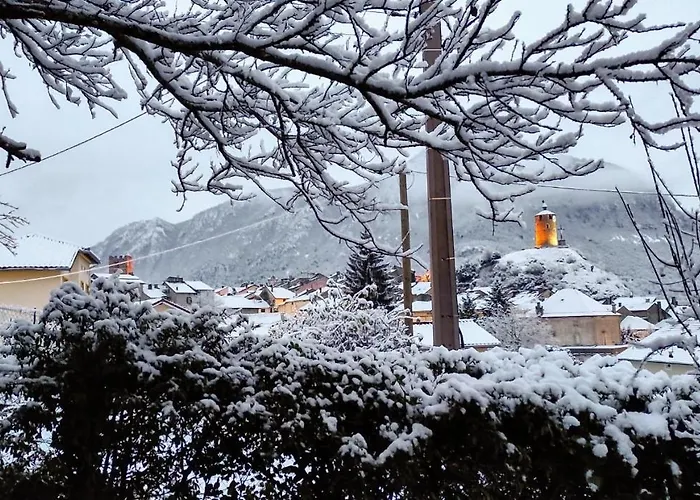 Le Nopal Bleu 阿列日河畔的塔拉斯孔